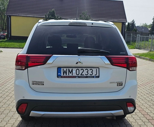 Mitsubishi Outlander cena 67900 przebieg: 151022, rok produkcji 2016 z Terespol małe 379